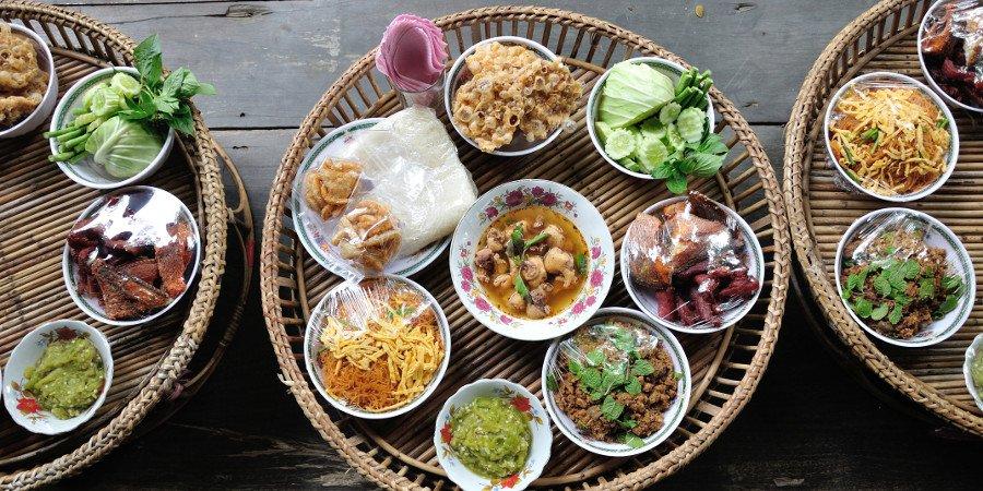 Kantoke, (piatti tradizionali Thai)